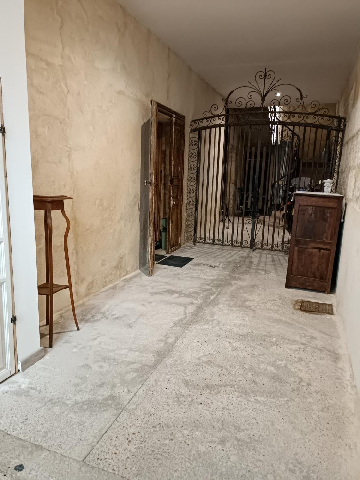 Dans Maison De Maitre, Appartement Independant. Montfrin Zewnętrze zdjęcie